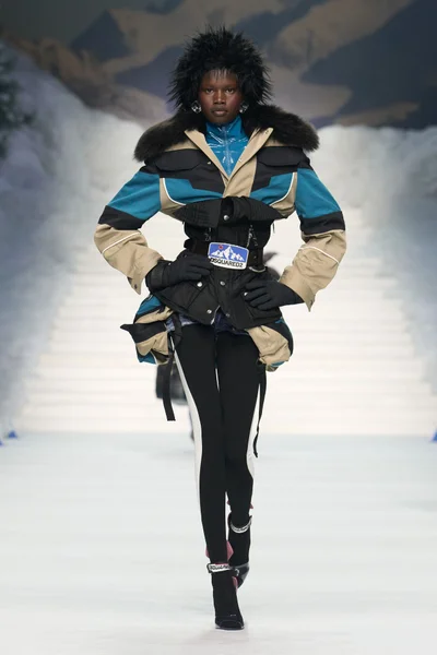 Look 23
